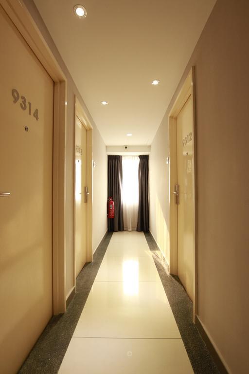 Hotel 99 Pusat Bandar Puchong Luaran gambar