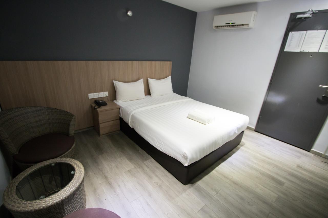 Hotel 99 Pusat Bandar Puchong Luaran gambar