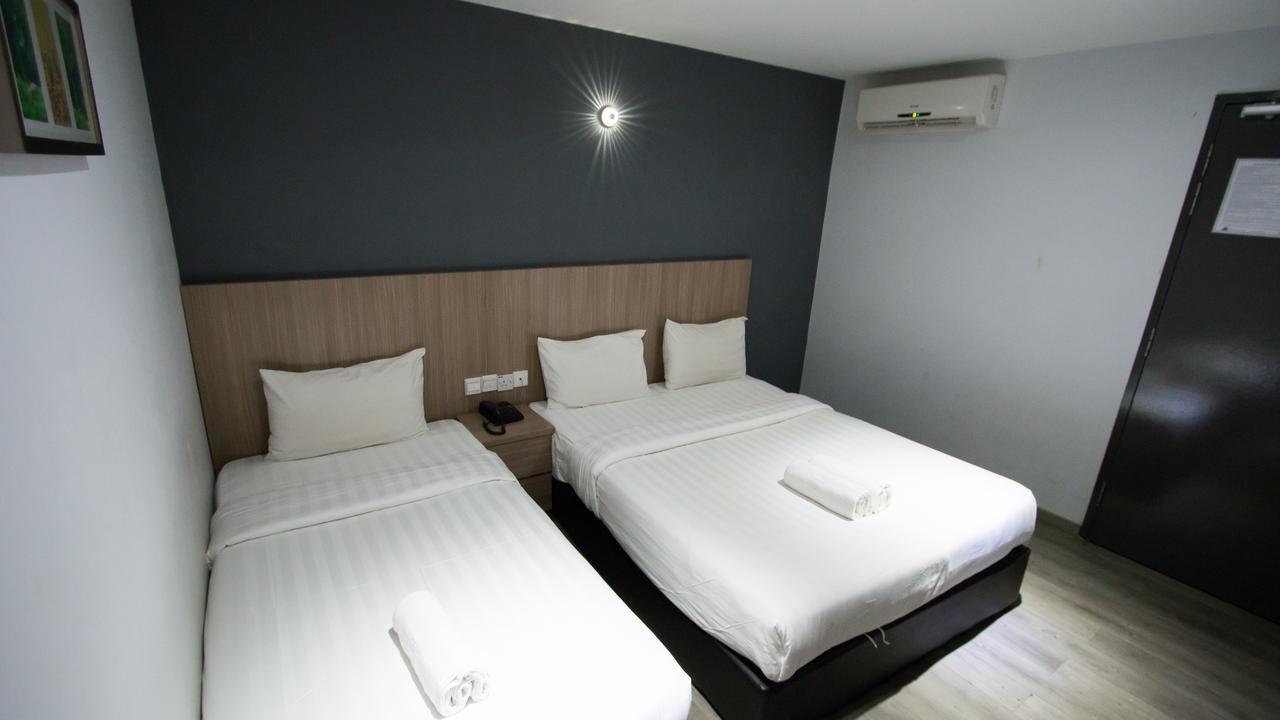 Hotel 99 Pusat Bandar Puchong Luaran gambar
