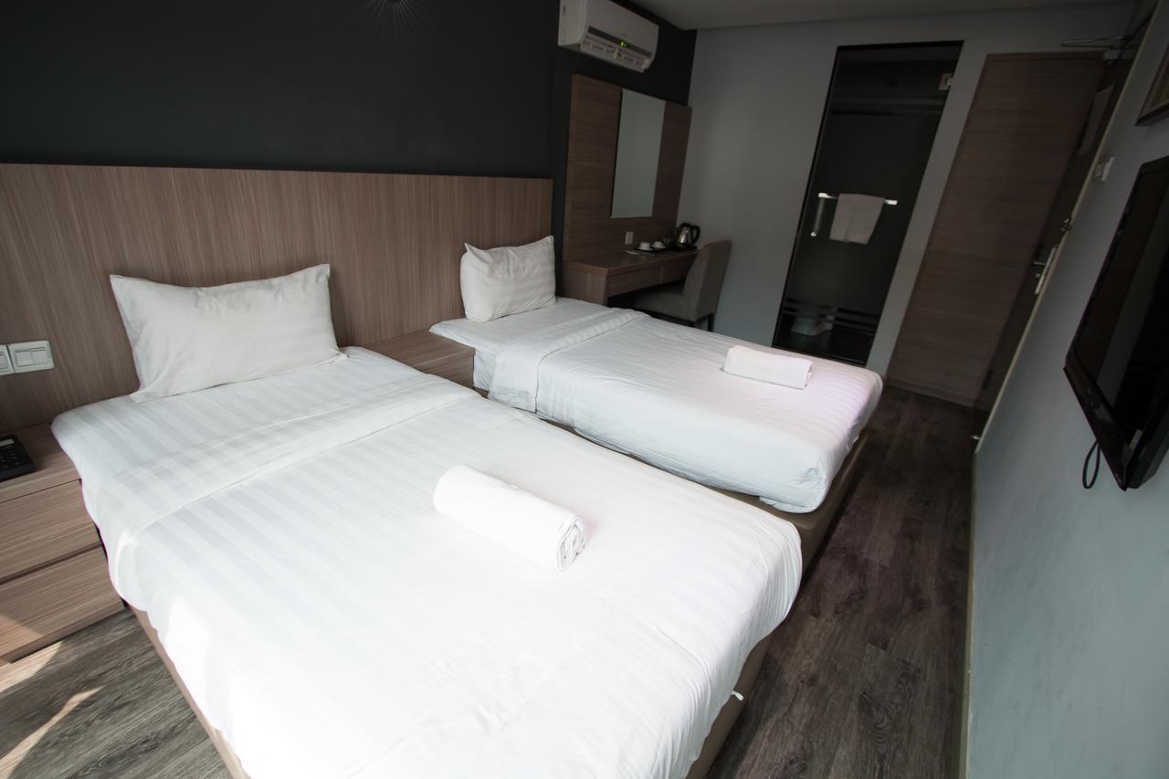 Hotel 99 Pusat Bandar Puchong Luaran gambar