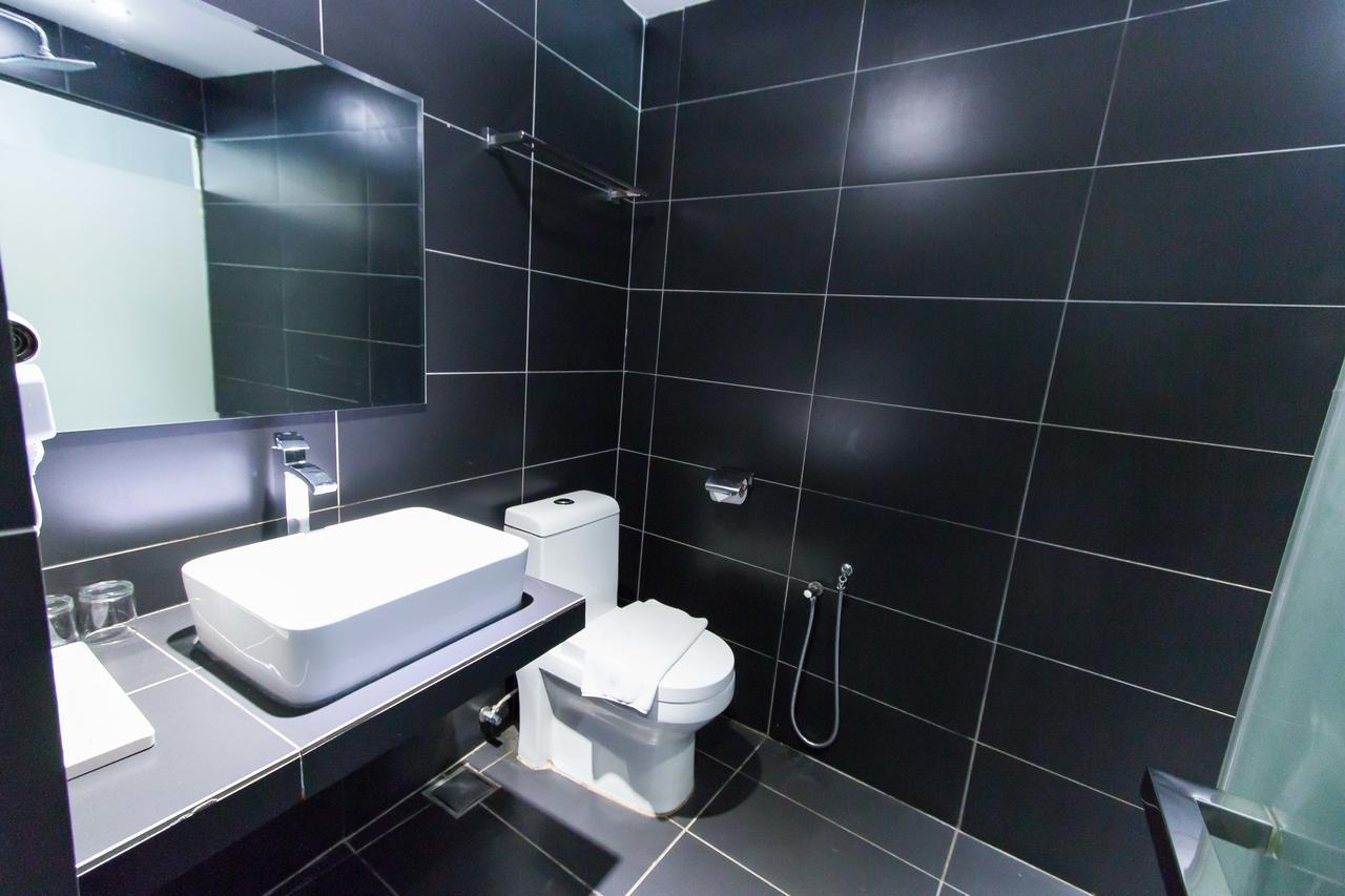 Hotel 99 Pusat Bandar Puchong Luaran gambar