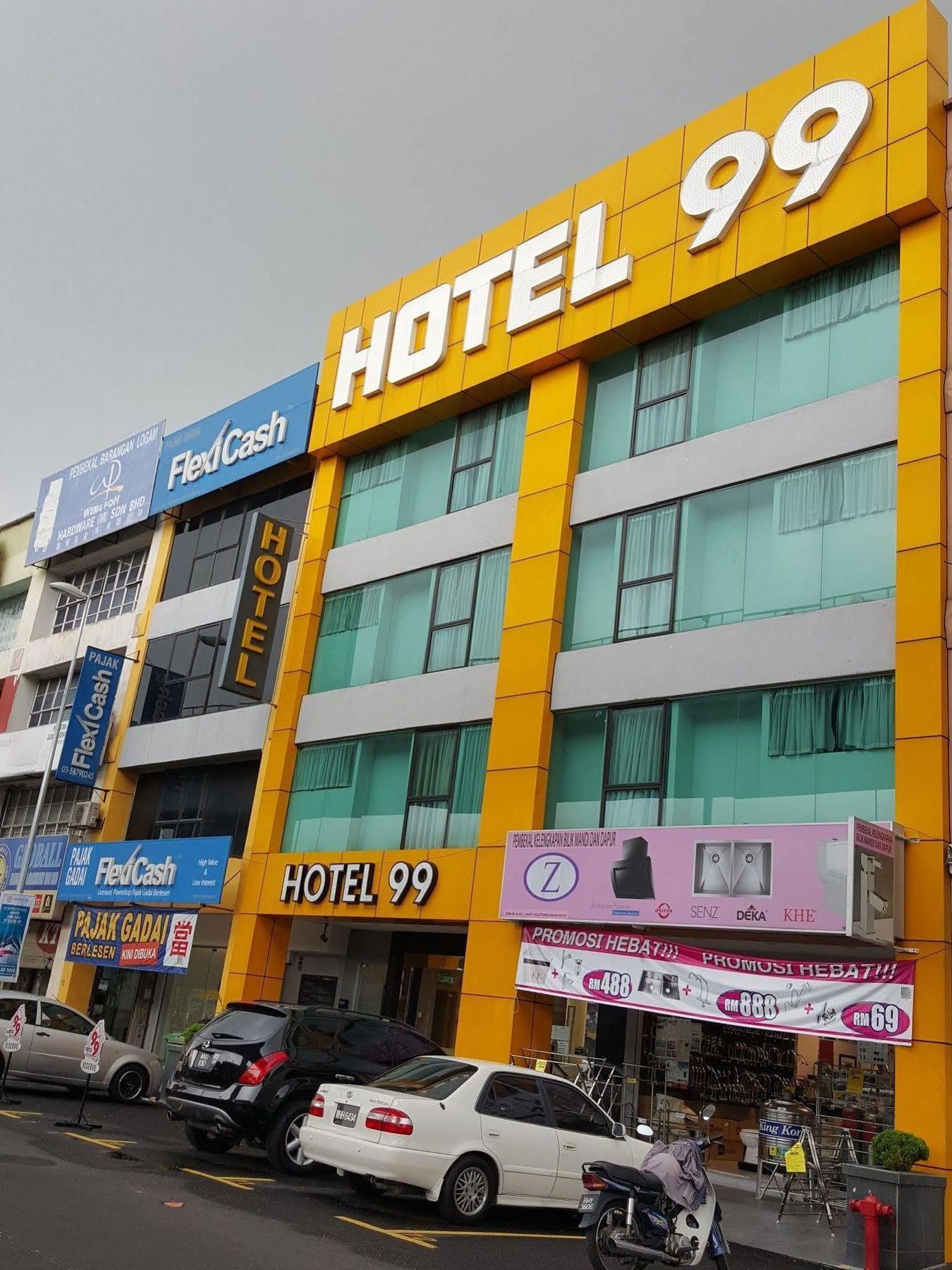Hotel 99 Pusat Bandar Puchong Luaran gambar