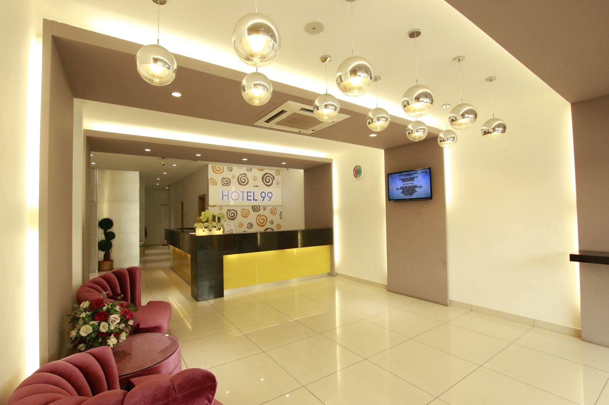 Hotel 99 Pusat Bandar Puchong Luaran gambar