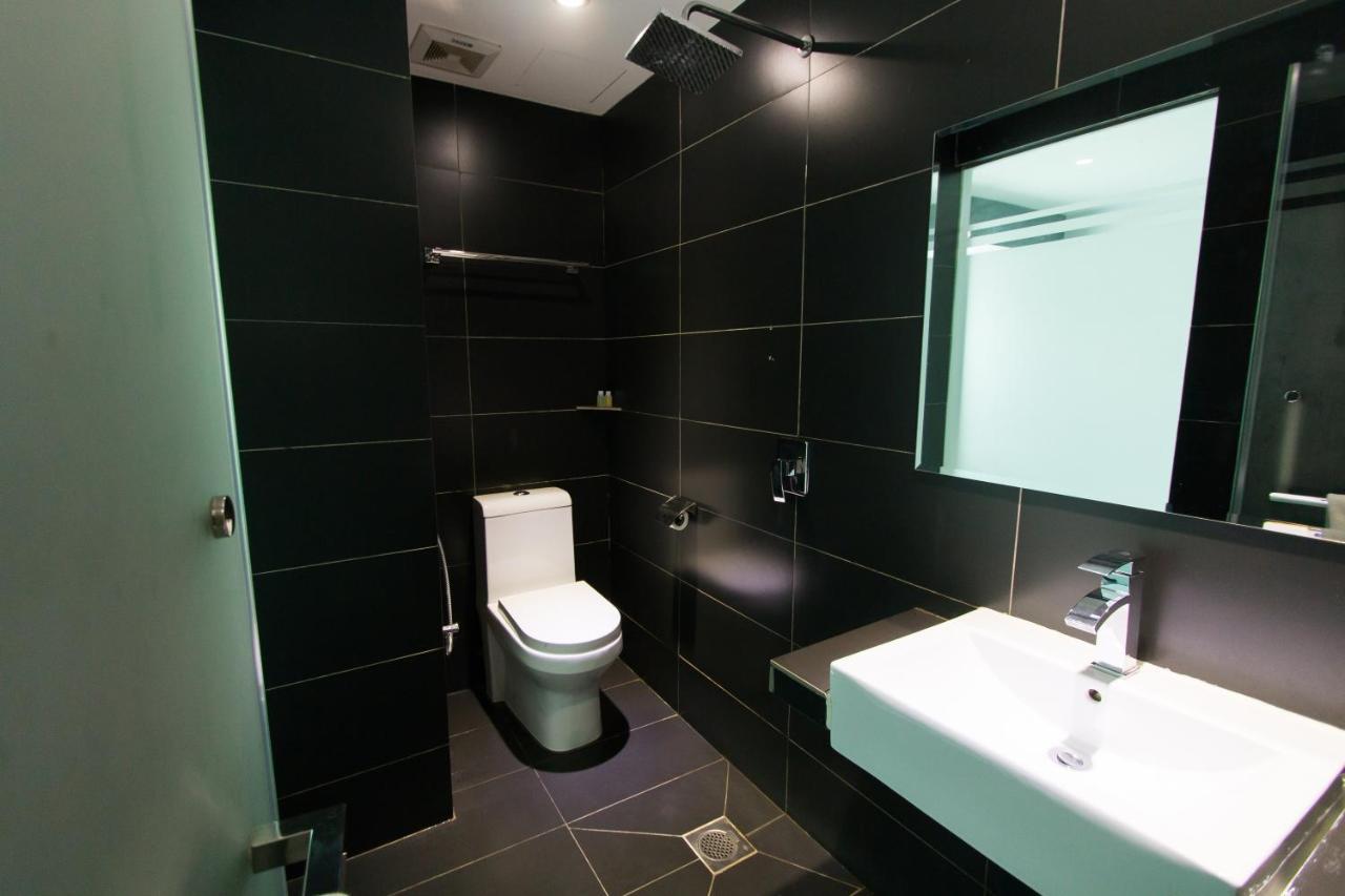 Hotel 99 Pusat Bandar Puchong Luaran gambar
