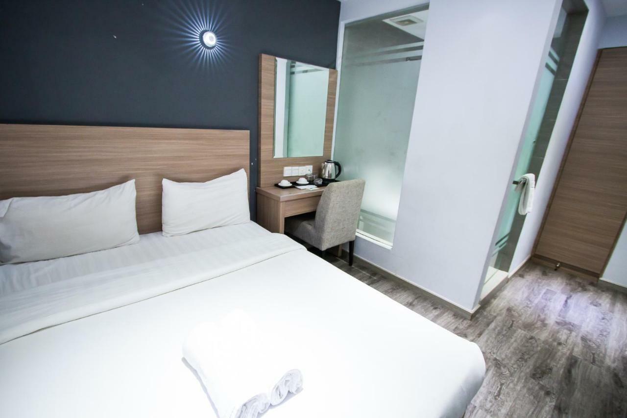 Hotel 99 Pusat Bandar Puchong Luaran gambar
