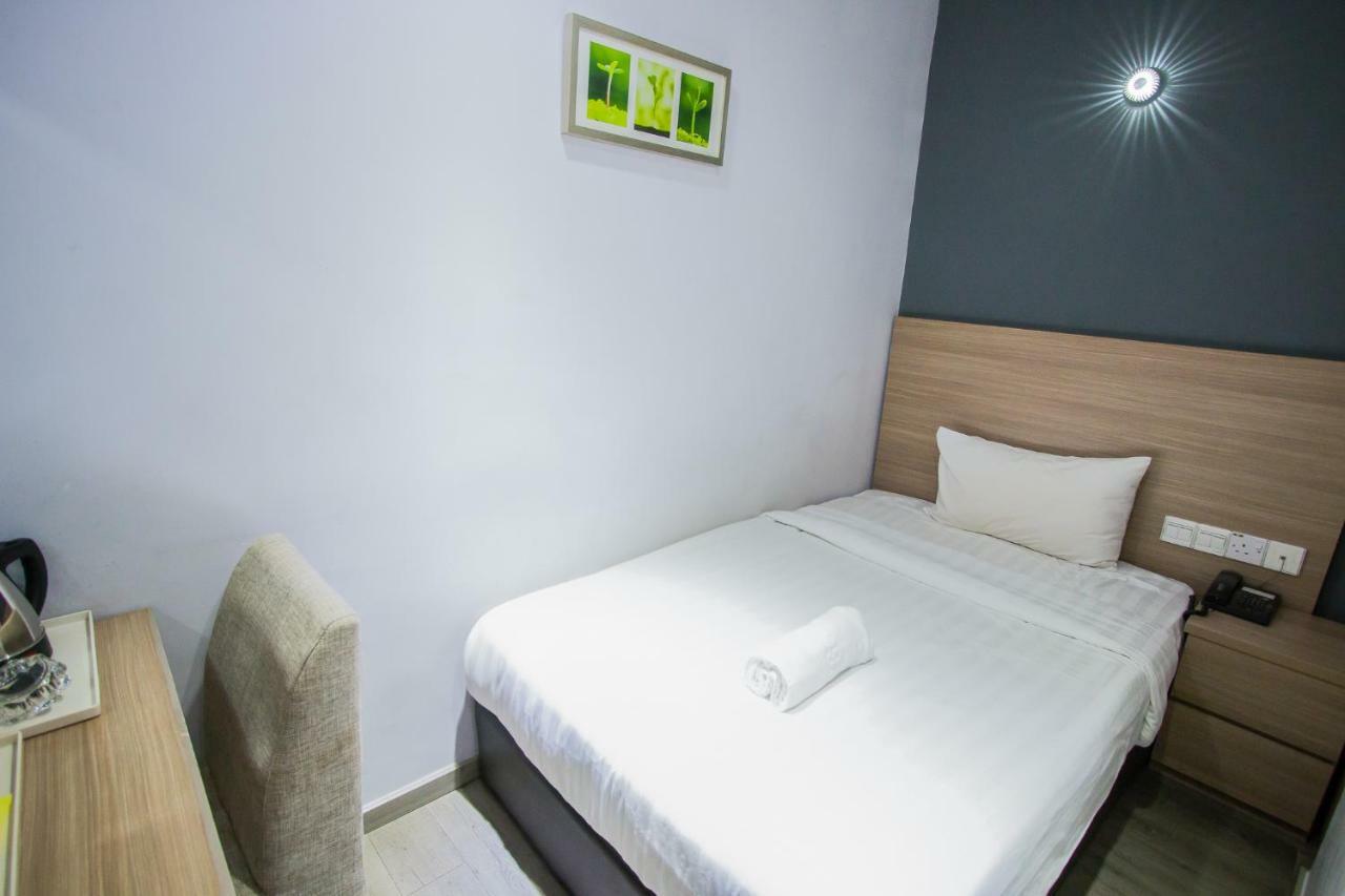 Hotel 99 Pusat Bandar Puchong Luaran gambar